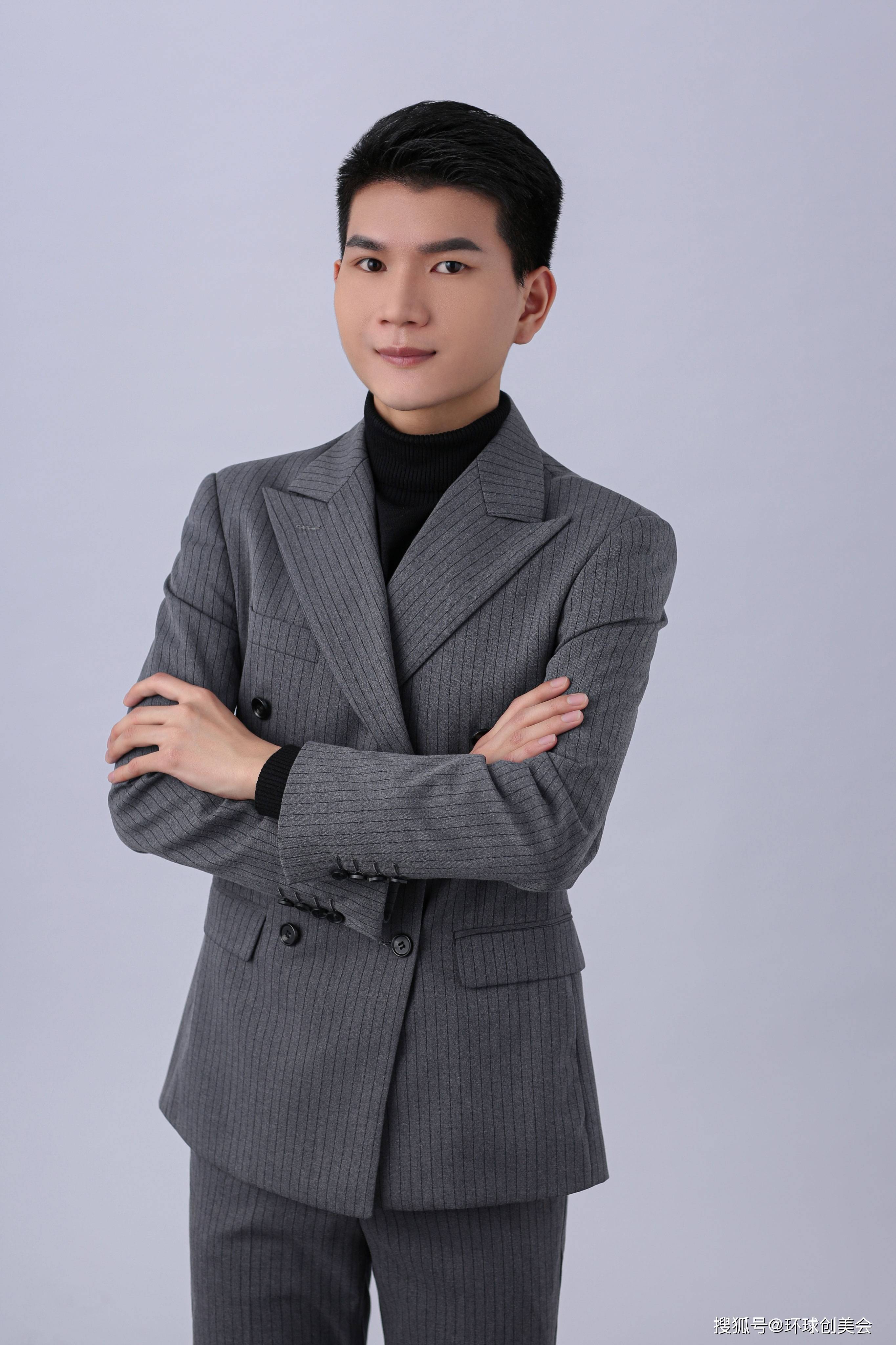 符充准 UI/UX设计总监